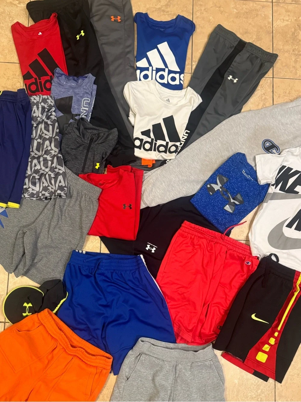 ❌SOLD❌Back to school clothes ALL NAME BRANDS! NIKE, UNDER ARMOUR , ADIDAS